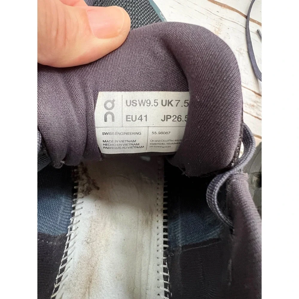 On Cloudstratus Running Shoes Dark Teal Black Max Cushion Women 9.5